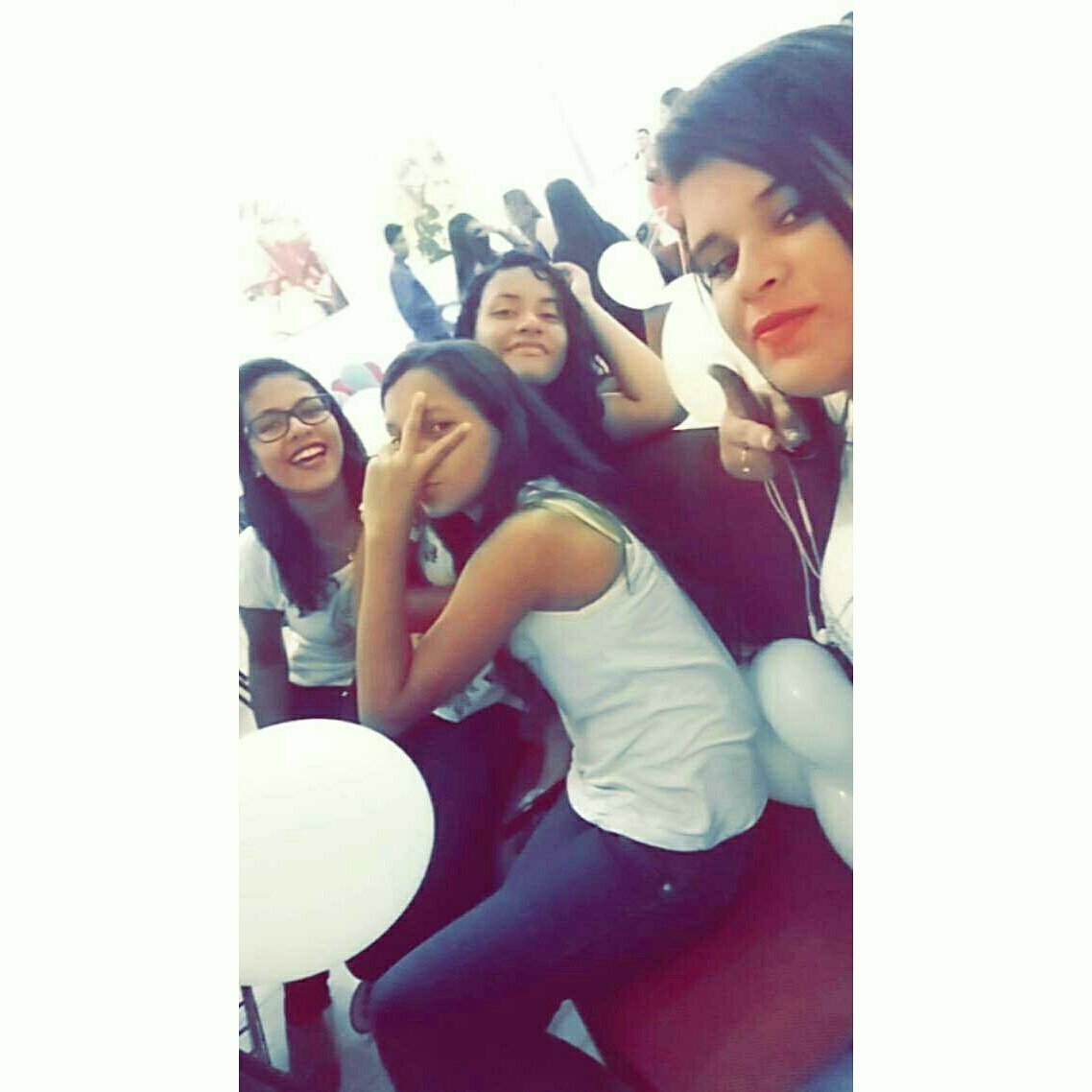 maysadantas13's tweet photo. Melhores 😍😍😍 #DeOntem #ArenaJovem #MelhorLugarDaTerra #Mutatis 😍❤ https://t.co/rq55kPgm5M