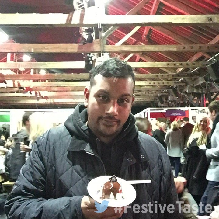 TasteTweets's tweet photo. Sharing a Tasty moment @tasteoflondon #FestiveTaste @ChinChinLabs https://t.co/xE3AfpHMWV