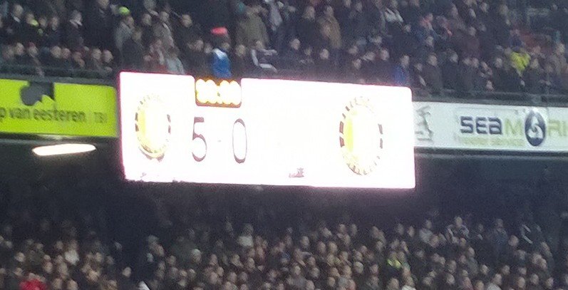 boon_fred's tweet photo. Speciaal voor alle #supporters die voor het einde wedstrijd het stadion verlaten hadden 😜😜😜 #Feyenoord #FEYtwe https://t.co/m2XO34gTQH