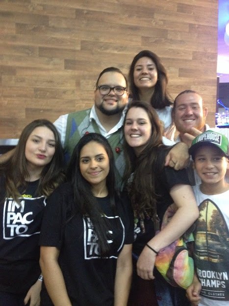 gabriielalemes's tweet photo. Ainda de sexta, #arena #embaixada #conferênciaimpacto @Jay_CardecDrums @vitoriaceron #notforsaletour ❤❤❤ https://t.co/5eBjKk4IP3