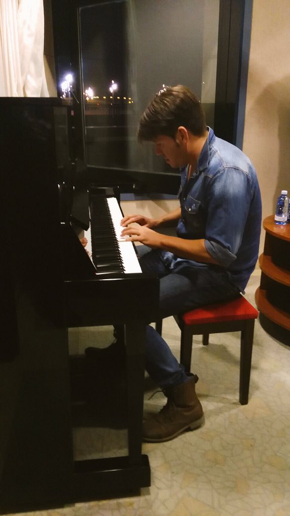 _AndyyLucas_'s tweet photo. Feliz día de la MÚSICA. https://t.co/NMxvYqoee2