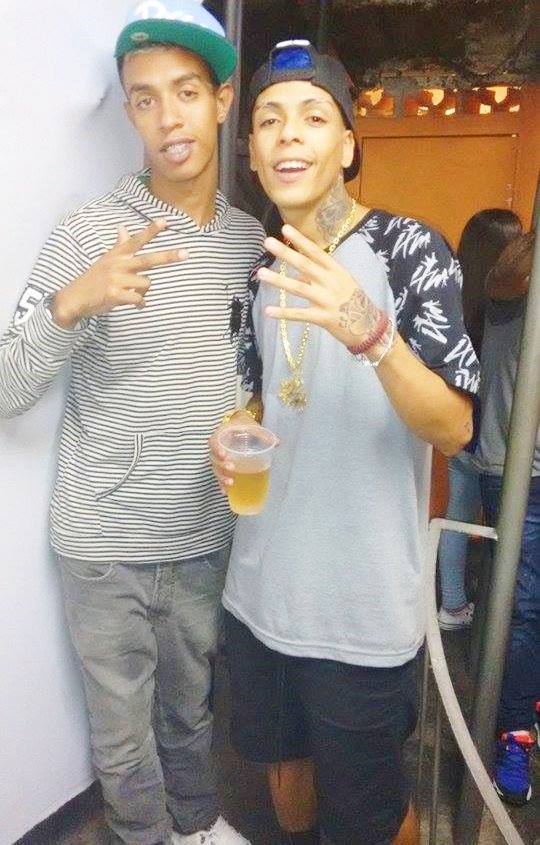 McVinyOficial_'s tweet photo. Ta com nois envolvidão! rs ✌👊😜🎶💣 #McKevin #SobreOBaileDeOntem #Manda2MinaLinda #QuePraNoisNuncaÉDemais #DrCap https://t.co/SUsxsaMQ2n