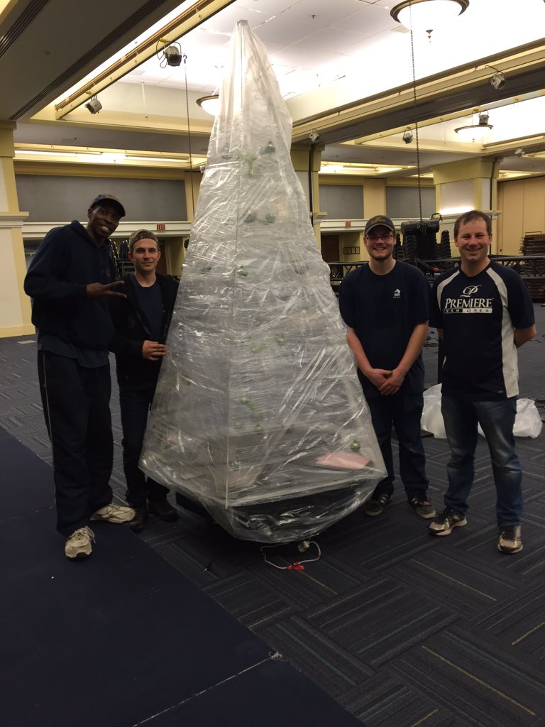 MentalHealthNS's tweet photo. Thank you, @PVLgroup #Halifax for delivering our #FOT2015 trees and gifts safely and cheerfully! https://t.co/ThGuLyzkRB