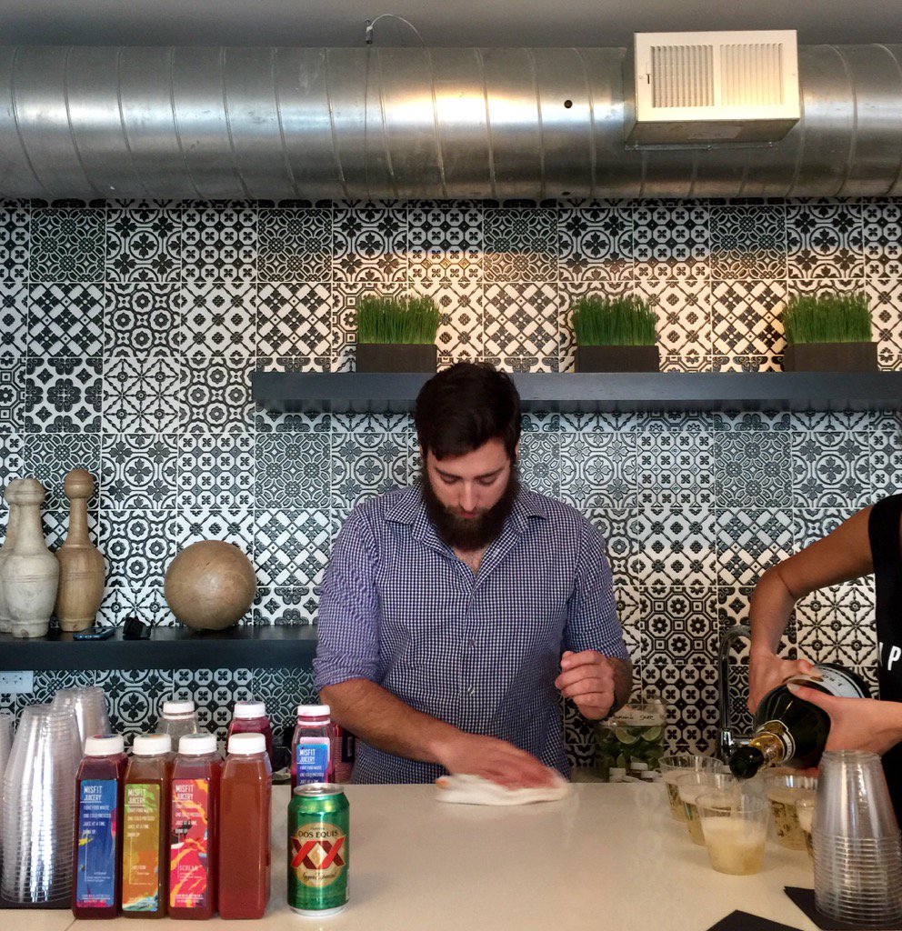 GripTheMat's tweet photo. @TheBrixtonDC is mixing with @misfitjuicery AND @DosEquis! Incredible #bendybrunch at @TheShayDC! https://t.co/IPb4MC5hVA