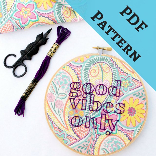 SavannahinMD's tweet image. Hand Embroidery Pattern PDF, DIY Christmas Gift, Easy Embroider… etsy.me/1EN9gzr #Etsymntt #PrintablePattern