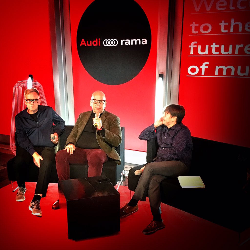 TheTuesdayTapes's tweet image. my whole adolescence unwinding before my eyes: Daniel Miller and Andrew Fletcher, grilled by @djhistory #AudiORama