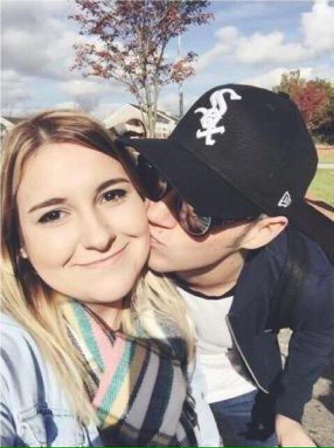 njhes93's tweet photo. I promise myself that these girls on these two photos will be me one day. https://t.co/n4RRggzIAW
