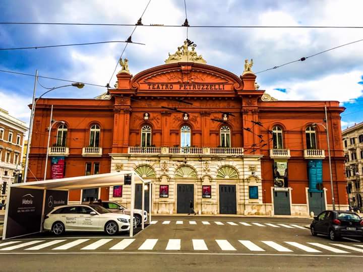4NT1M0's tweet photo. Cuckoo's nest comes in Bari-
Teatro Petruzzelli!!!! 
@TeatroBellini foto @GabrieleGranito @GassmanGassmann https://t.co/Vs0jBgMNC9
