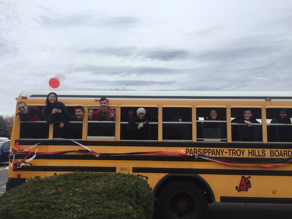 PHSbands's tweet photo. Keep an ππ» & π out for the Motorcade!!! #PHSMB #PrideHonorSpirit #Parsippany @ParHighMulroony @james_barberio https://t.co/Q5jSnKrFaP