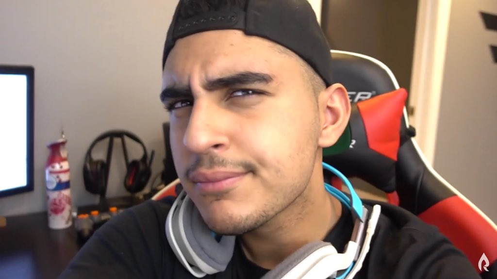 FaZe_Rain tweet picture