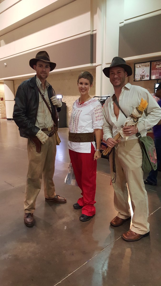 vinniep27's tweet photo. #Megacon2015 https://t.co/IPohApOeQU