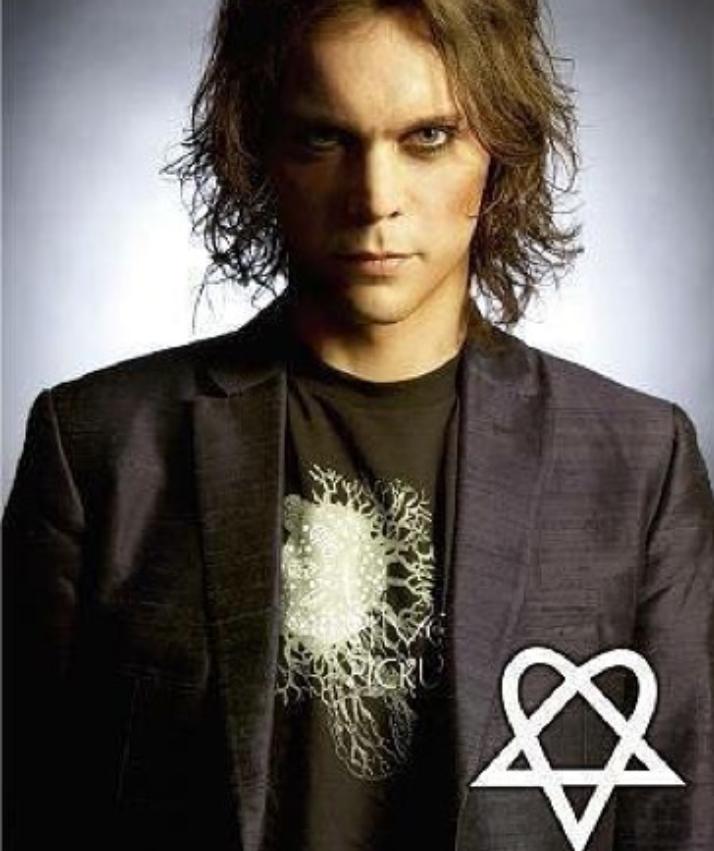 Happy birthday to the most talented person in the world, Ville Valo     