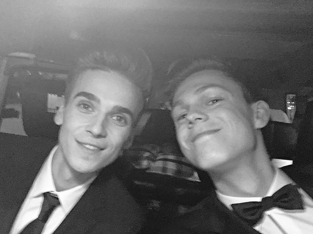 Caspar_Lee's tweet photo. Here we go #HitTheRoadPremiere https://t.co/yyGtgNI9DS