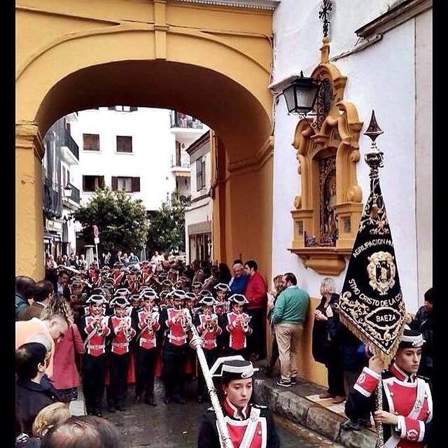 Tal día como hoy, día de Santa Cecilia de 2014, actuabamos en el certamen Madre Cigarrera de Sevilla 
#20añosdeCyL