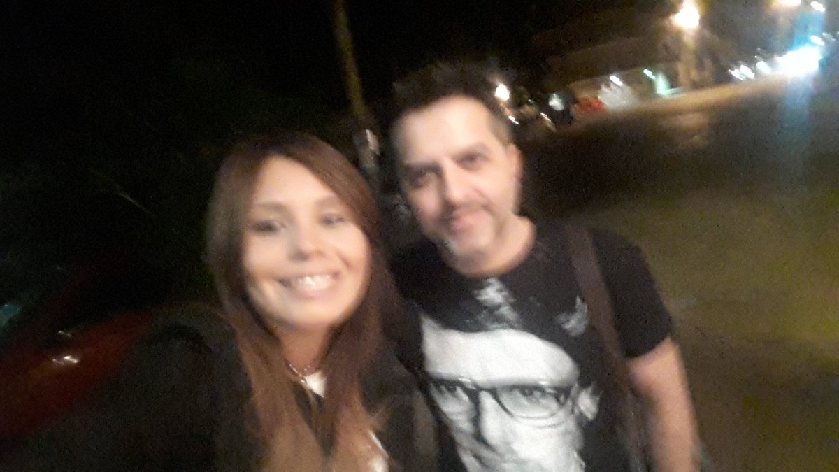 simogra's tweet image. Foto con @AngeldebritoOk muy buena onda! Salió movida 😐