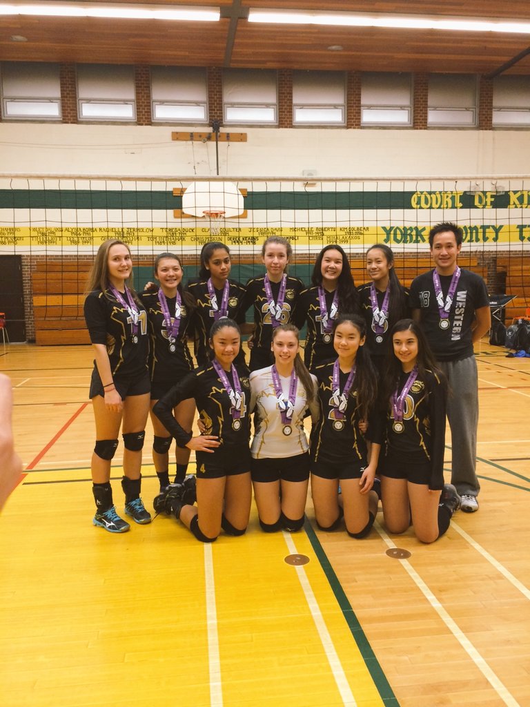 ThundercatsVB's tweet photo. #tcats 15u girls claim #gold over the weekend at 16u tournament! #midastouch https://t.co/yqLP9m2nuM