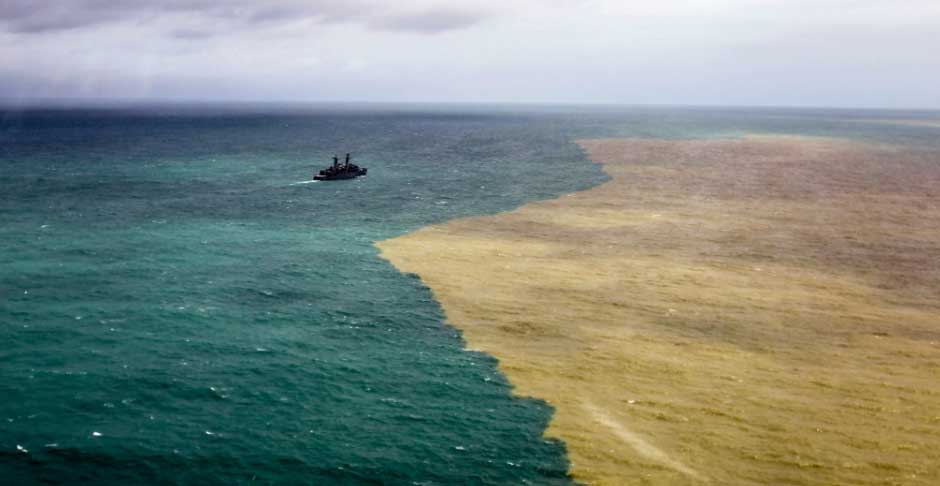 UOLNoticias's tweet photo. Tragédia da Samarco: Lama chega ao oceano Atlântico https://t.co/g73yykjm7Q https://t.co/GMmrcCtKgX