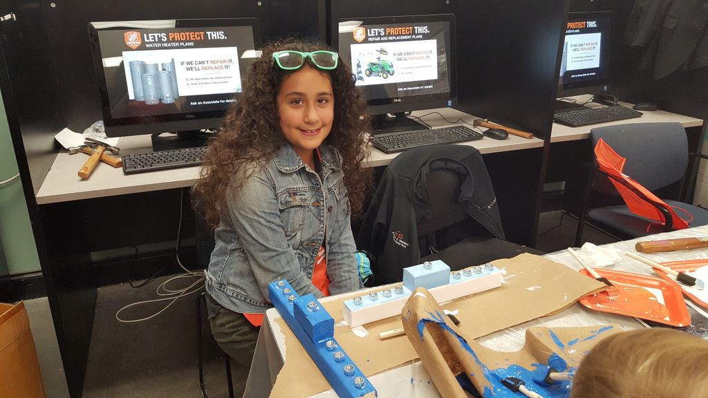 mo_PSstore6513's tweet photo. Menorah building workshop today! https://t.co/NMxQPei7BA