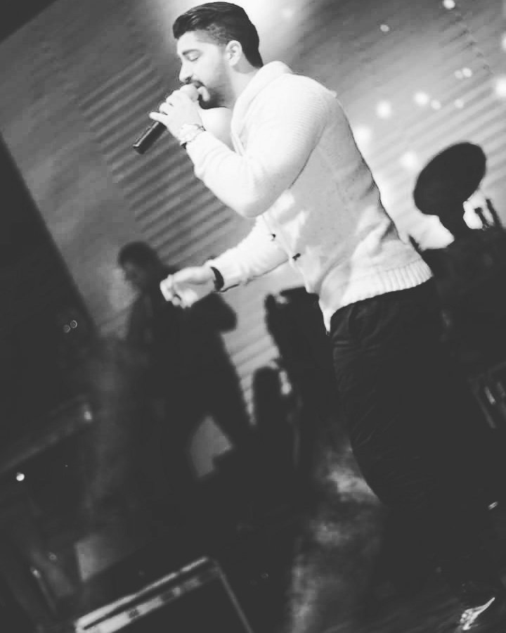 toma3abody's tweet photo. مينا مينا يختي جمال صوته وجماله كلك ♡
#MinaAttaKingdom
@Mina_Atta_
#letsporto
@Porto_Egypt
مينا عطا https://t.co/4MD8GSwiHZ