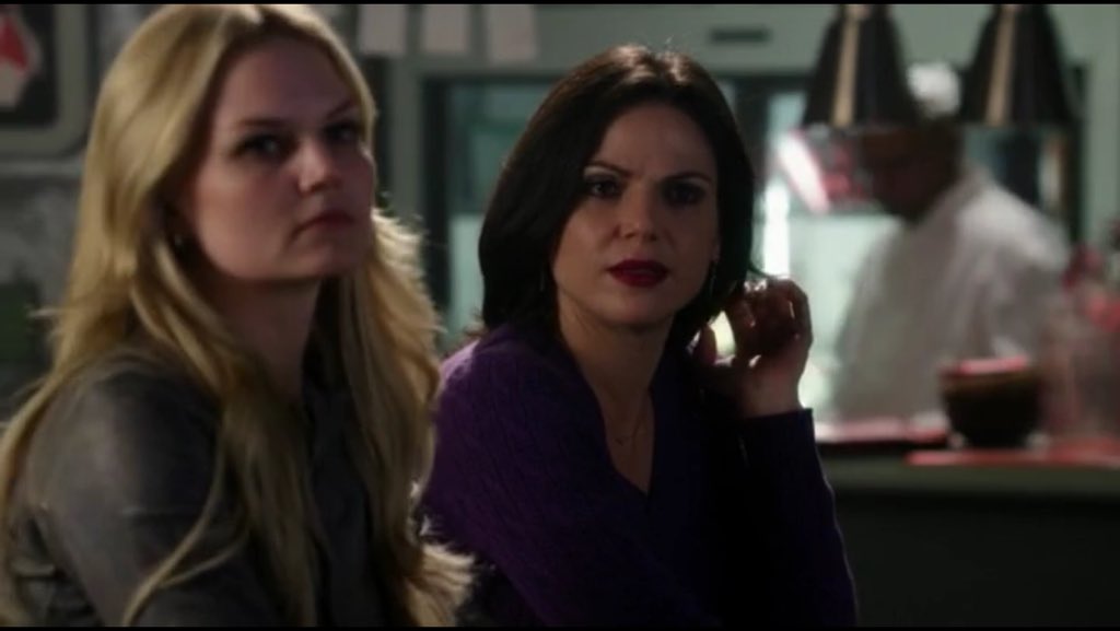 rtfavgay's tweet photo. emma and regina - once upon a time https://t.co/7Qx2GsT1z1