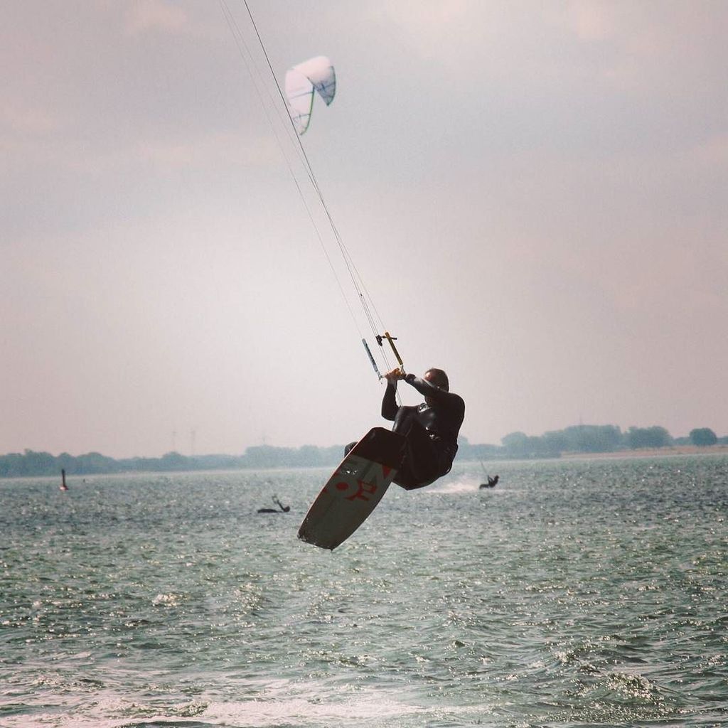 weKitesurf's tweet photo. #kitesurf #ostsee # IsraelKaatsch #corekites #fehmarn #boarding #boardwalk #boardflash #windgeister #trax #mypassio… https://t.co/xaprvctnDy