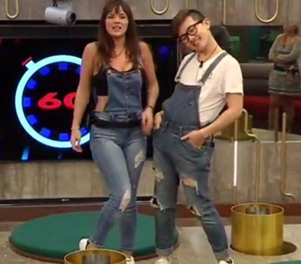 javieer_serrano's tweet photo. Entonces... ¿Quién queréis que se pire el jueves?
RT Marina 
FAV Alguno del #TeamArpias 
#DBT10GH16 https://t.co/R6sHCZAnCG