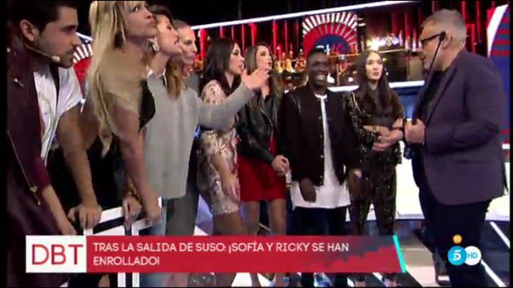 LeonciaGH's tweet photo. Jajajajajajaja @YleniaGandiaSh 
DIOOOOS! Te aaaaaamo! 😂😂
#DBT10GH16 https://t.co/cedlskG5Ij