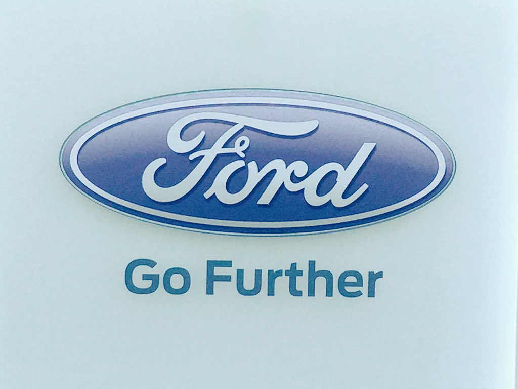 Ford_LaurenT's tweet photo. "If you expect a man to give his time and energy, fix his wages so that he will have no financial worries #HenryFord https://t.co/fjN9VrIxcK