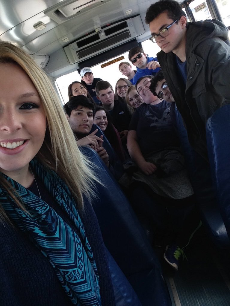 KYAKirsten's tweet photo. Muhlenberg Y-Club is ready to go! #ForwardwithFord #KYA2 #KYA2015 💙 @KYYMCA https://t.co/fn4pBSWzbQ