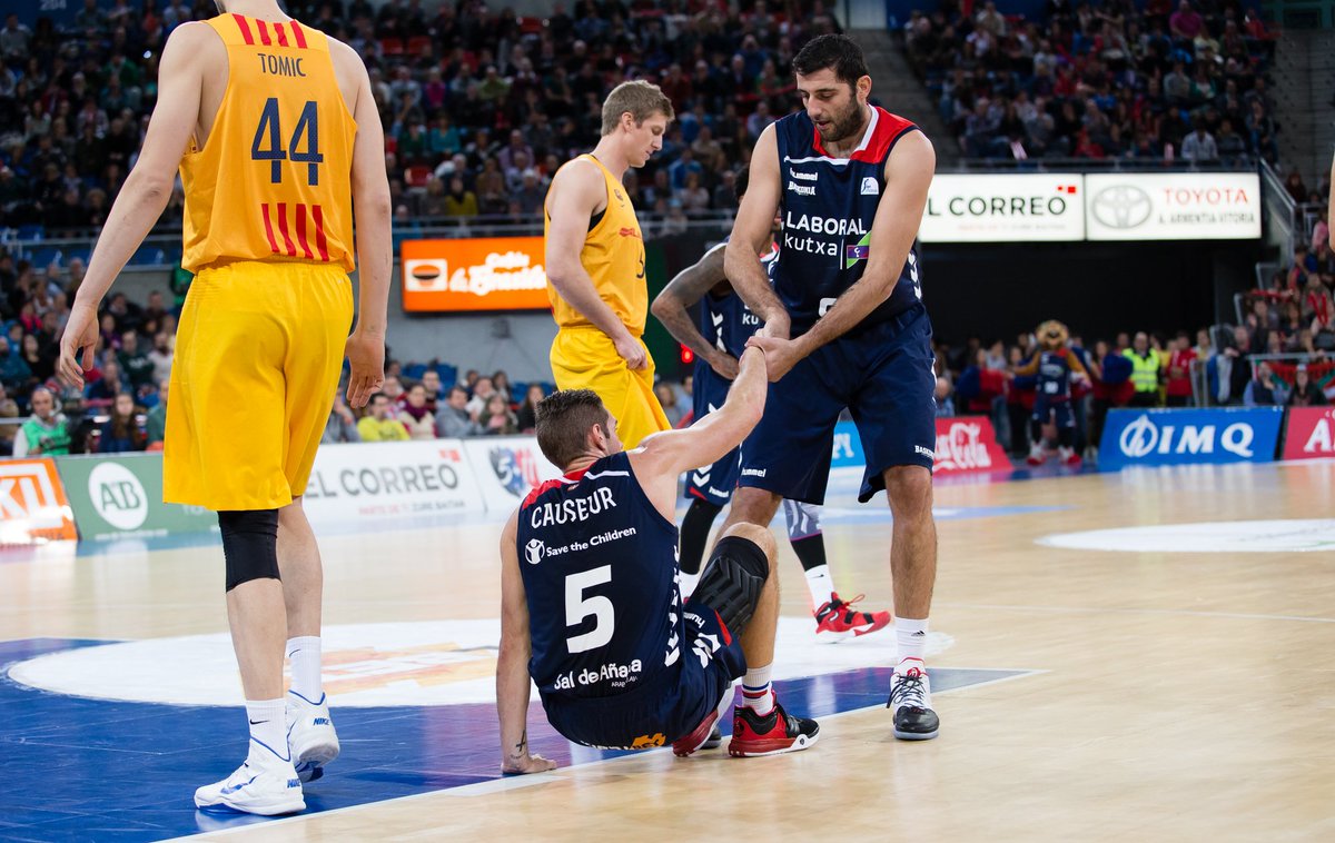 ¡FINAL! 
¡Victoria, 87-79!
¡Seguimos invictos en el Buesa! 
¡Gracias afición!