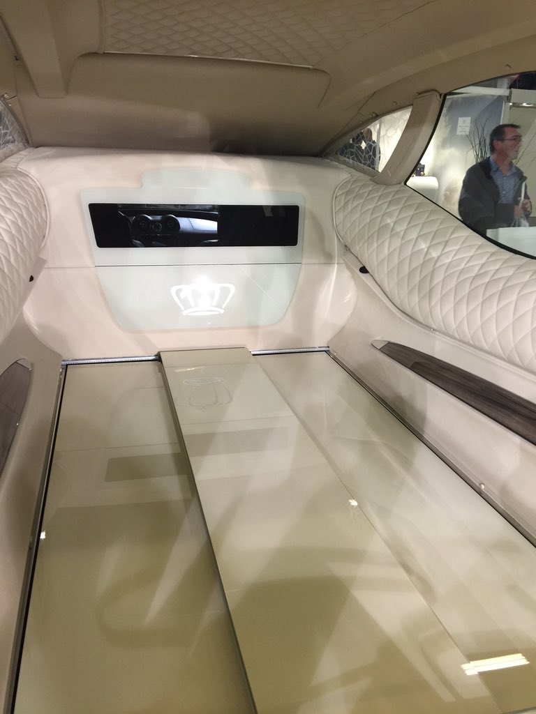 othmanludovic's tweet photo. #salondufuneraire https://t.co/6tJ1WazISD