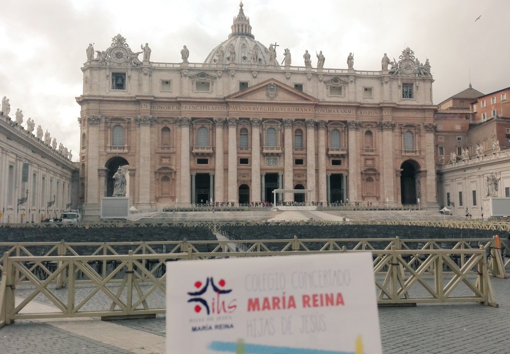 CMariaReina's tweet image. Semana de pensar,imaginar,hacer y COMPARTIR. @hijasdejesus_es @vivirfi @InnovacionECM #SiempreMasFI @VatiEducatio