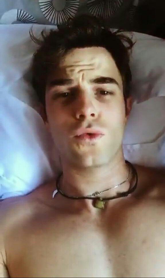 JamesFrancoCF's tweet photo. Adivinhem quem acordou em vegas em um hotel 5 estrelas? https://t.co/6sKAGixr4W