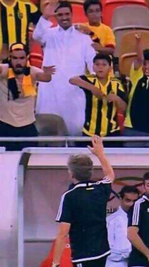 MAHA_931's tweet photo. والله هذا أعقلهم ههههههههههههههههههههههههههههههه https://t.co/MlZ6gZZYCs