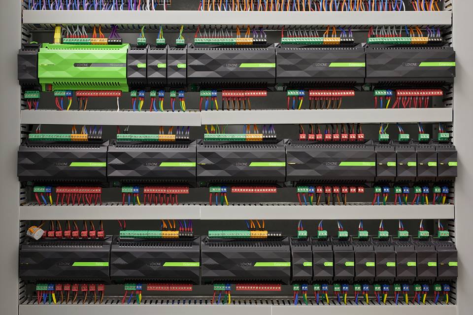 3eelec's tweet image. Building one of these this week for our NWales @LoxoneUK  #SmartHome ... @nwalestweetsuk @AngleseyScMedia