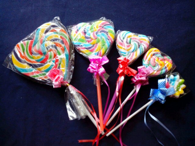 BTS_J92's tweet photo. @twischae u love candy?? But I love u hahaha ... Tidur cahe XD https://t.co/ped4LoGRgS