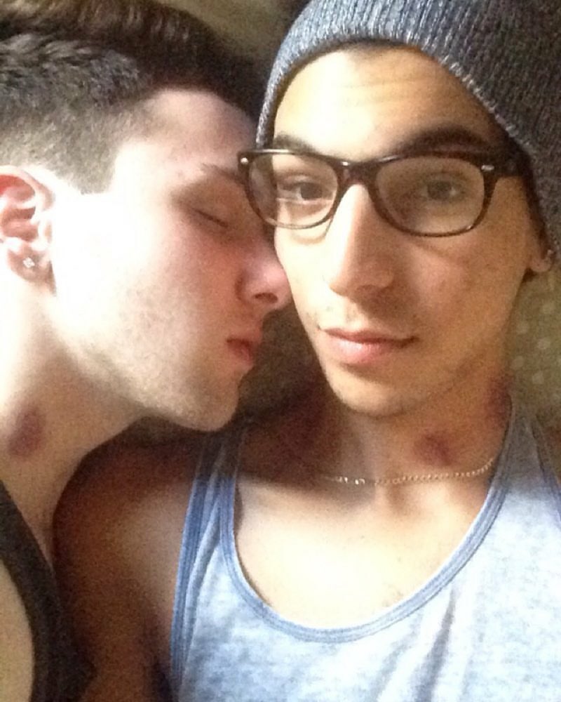 gay personals 18 Free under gay personals 18 Free under
