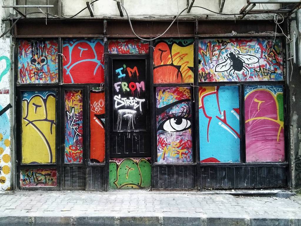 StArtEverywhere's tweet photo. I'm from street 😊🎨 by @meturkmen
#iyigeceler #graffiti #meturkmen #streetart #urbanart #sprayart #graffitiart #stre… https://t.co/3hOcbEjikb