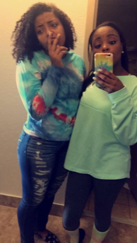 jocelynfreeman's tweet photo. #FallWeekend2K15 โค๏ธ https://t.co/6tz42tOa64