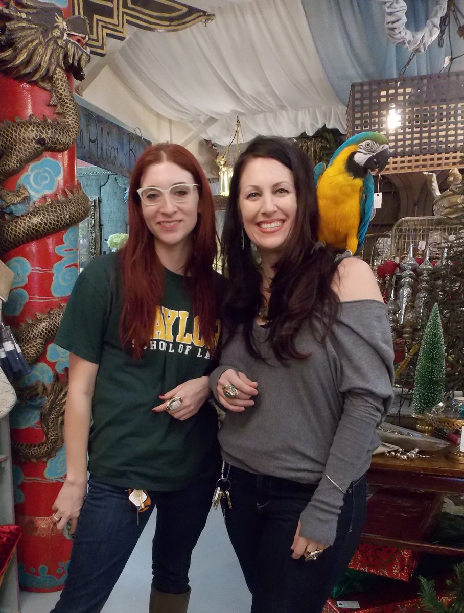 DowntownEdmond's tweet image. Andrea Meister has owned an interior design biz 4 14 yrs. She &amp;amp; Lauren Bernhard own @RoostOklahoma opening it in '14