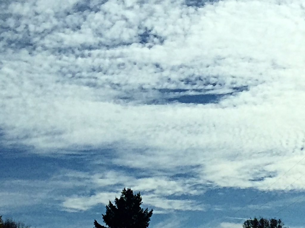 LaLaRueFrench75's tweet photo. Road tripN on #SRM #geoengineering ops over N. CA. #science #weather #Vaping #ClimateCabal #ClimateConference #Crime https://t.co/2bwh6aPIFB