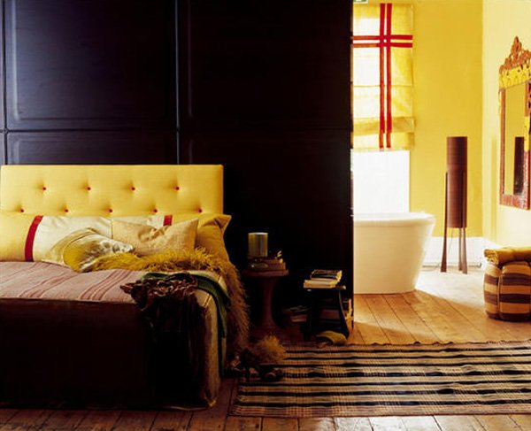 ColorBlastPaint's tweet photo. For home decorators with less-than-perfect walls, black is your new BFF! https://t.co/i3AsjdiyqU #Decor #Interiors https://t.co/5LEntrEVao
