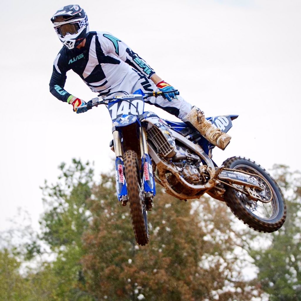 aliasmx_'s tweet photo. .@JMoore140 taking flight in the #A2SeriesDivide gear at #pip2015 #partyinthepasture2015
📷(IG)philcrabtree_ https://t.co/gSXUyKymxV
