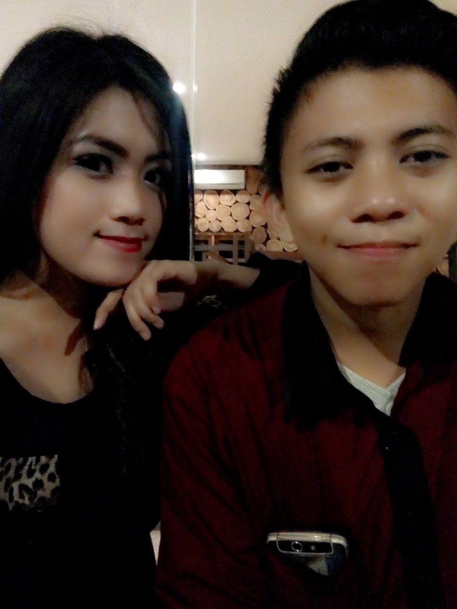 tft org bkg mlas mar aku syg wkwkwk muahhh😘💏❤ <a href="/bayuhiola_/">Uyb</a>