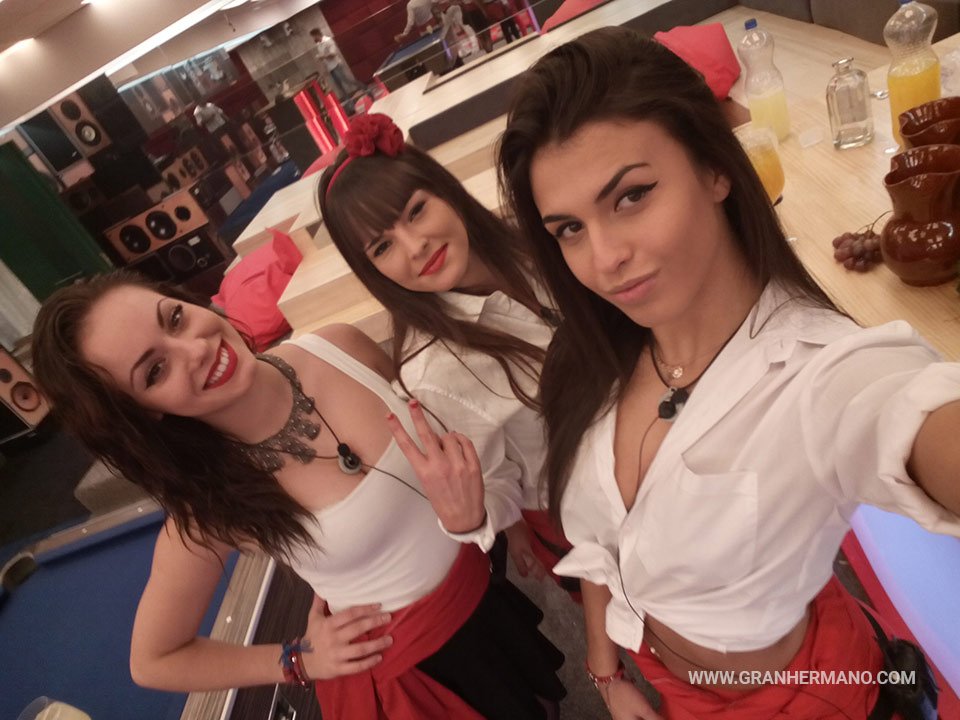 Sofia_CFapoyo's tweet image. Una final asi #GanadoraSofiaGH16 no estaría nada mal.