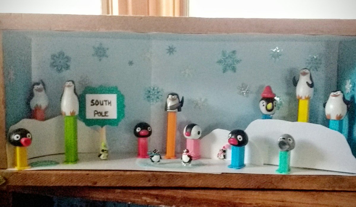 MsprotonDolson's tweet photo. Winter pezbox. Penguins! #pez #pezbox #penguins https://t.co/XnKM9TiDbv
