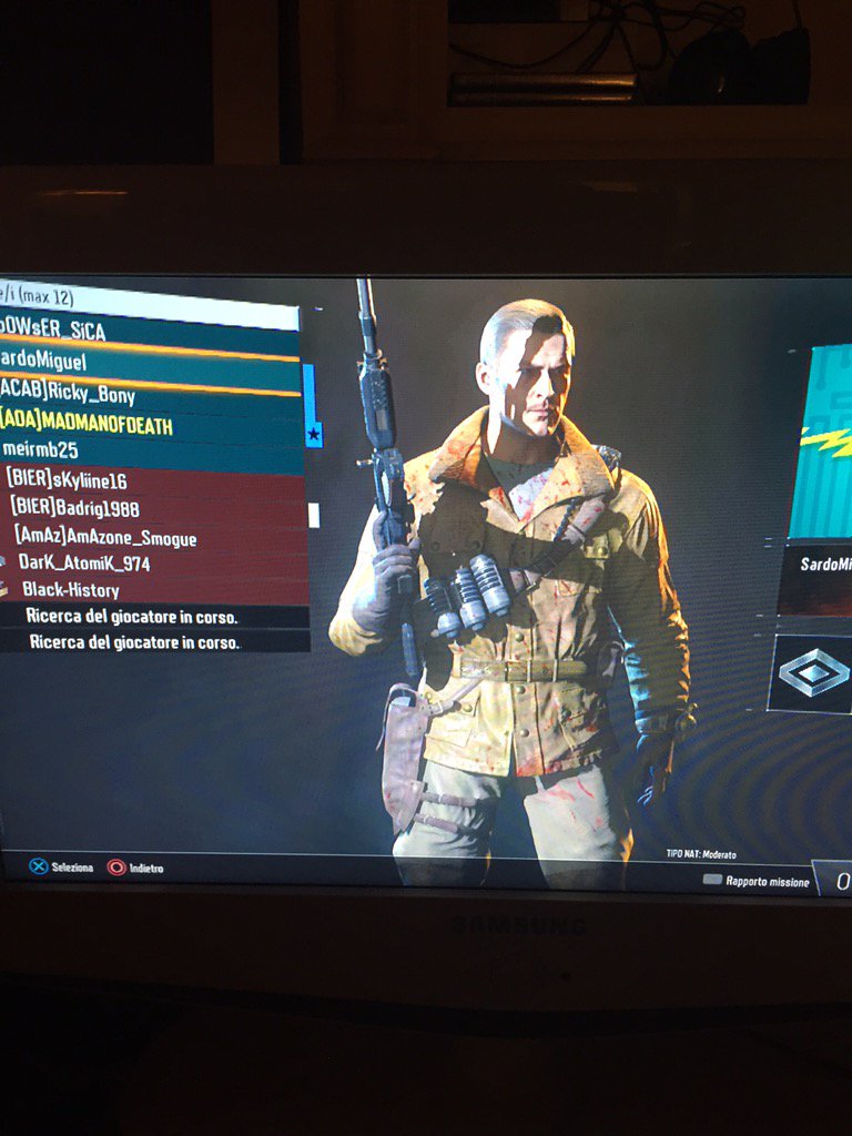 madmanofdeath1's tweet photo. COD Zombie in MP? #codbugs @TmarTn @OMGitsAliA https://t.co/cyRtwo56Hl