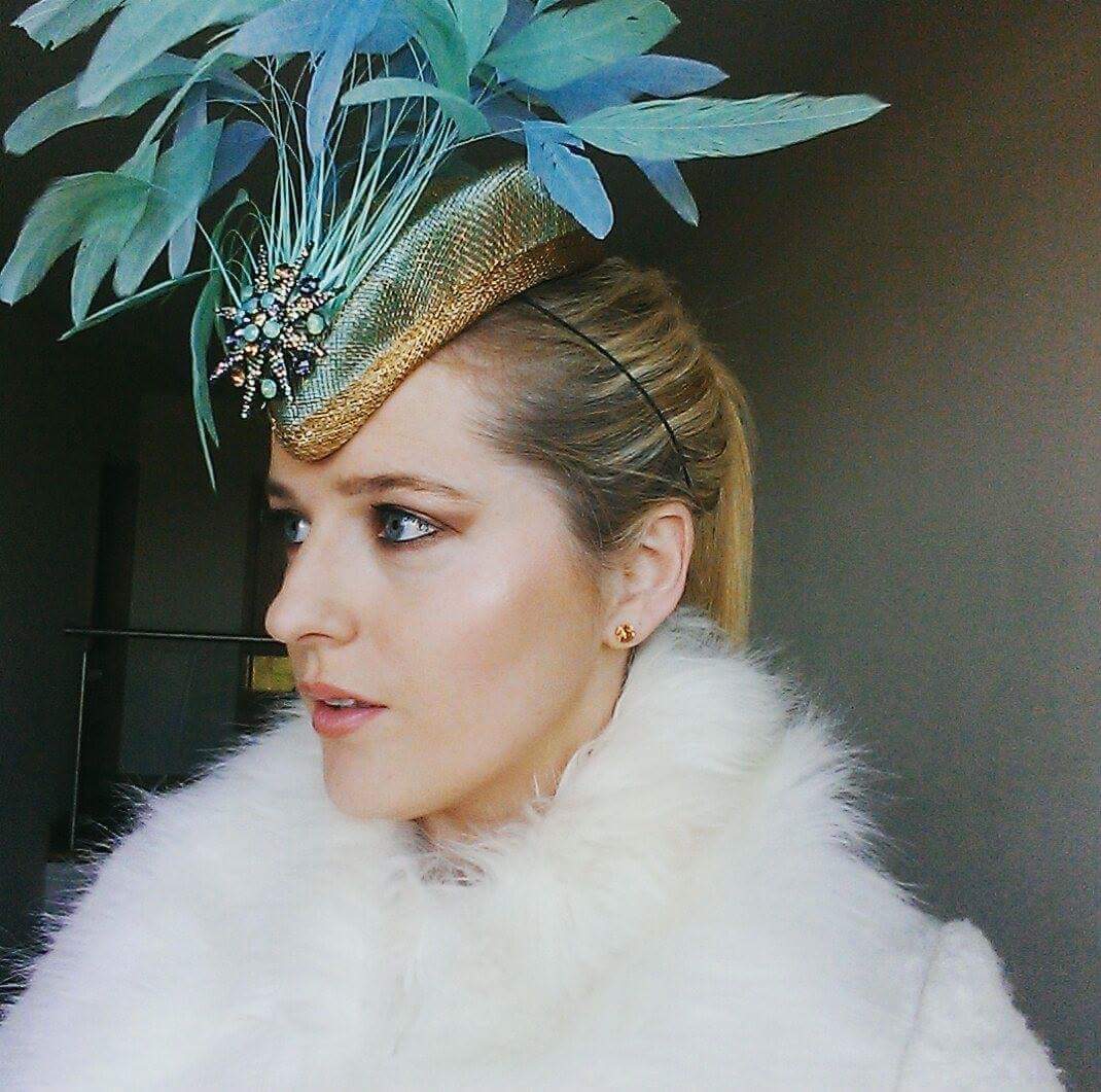 irishfashionhr's tweet photo. The stunning Elaine @StyleGoesRacing  @NavanRacecourse today #irishfashionhour #ladiesday #millinery https://t.co/aXp33ulAGX