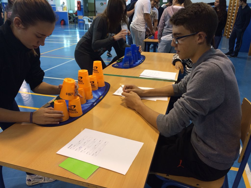 playstera's tweet photo. #IESGuadalpeña #stackup2015 @stackingspain https://t.co/1KRxnO1JzK