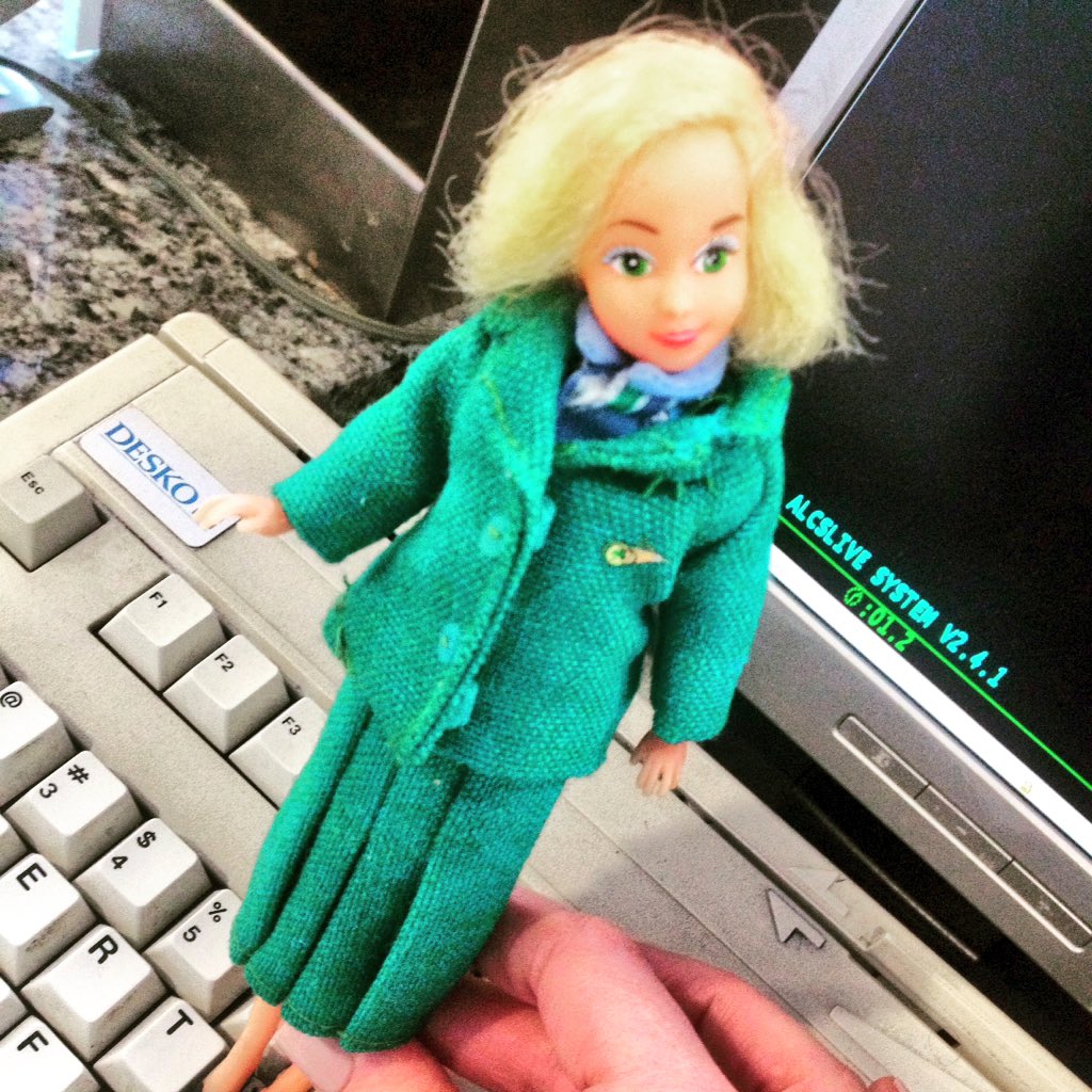 Lillybelle38's tweet photo. Received a gift of this little one from a guest today at work #socute #sothoughtful #retro #aerlingus @aerlingus https://t.co/77GwDTvt2v